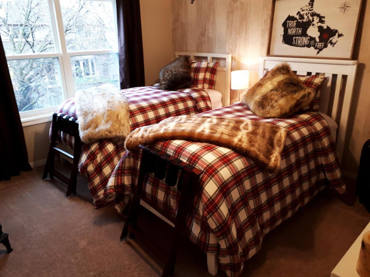 The Tartan House Bed & Breakfast Ajax Eksteriør billede